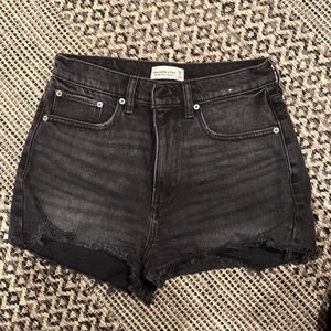 The Mom Short. High Rise.